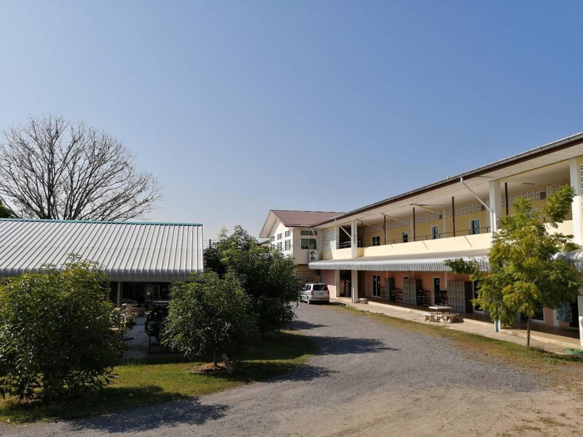 Armthong Resort Nakhon Nayok Exterior foto